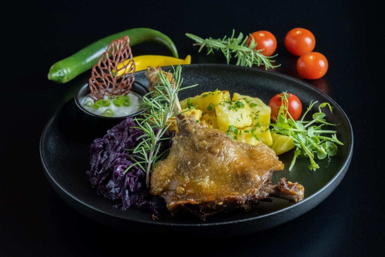 Hotel Restaurant Park Miercurea Ciuc Exterior photo